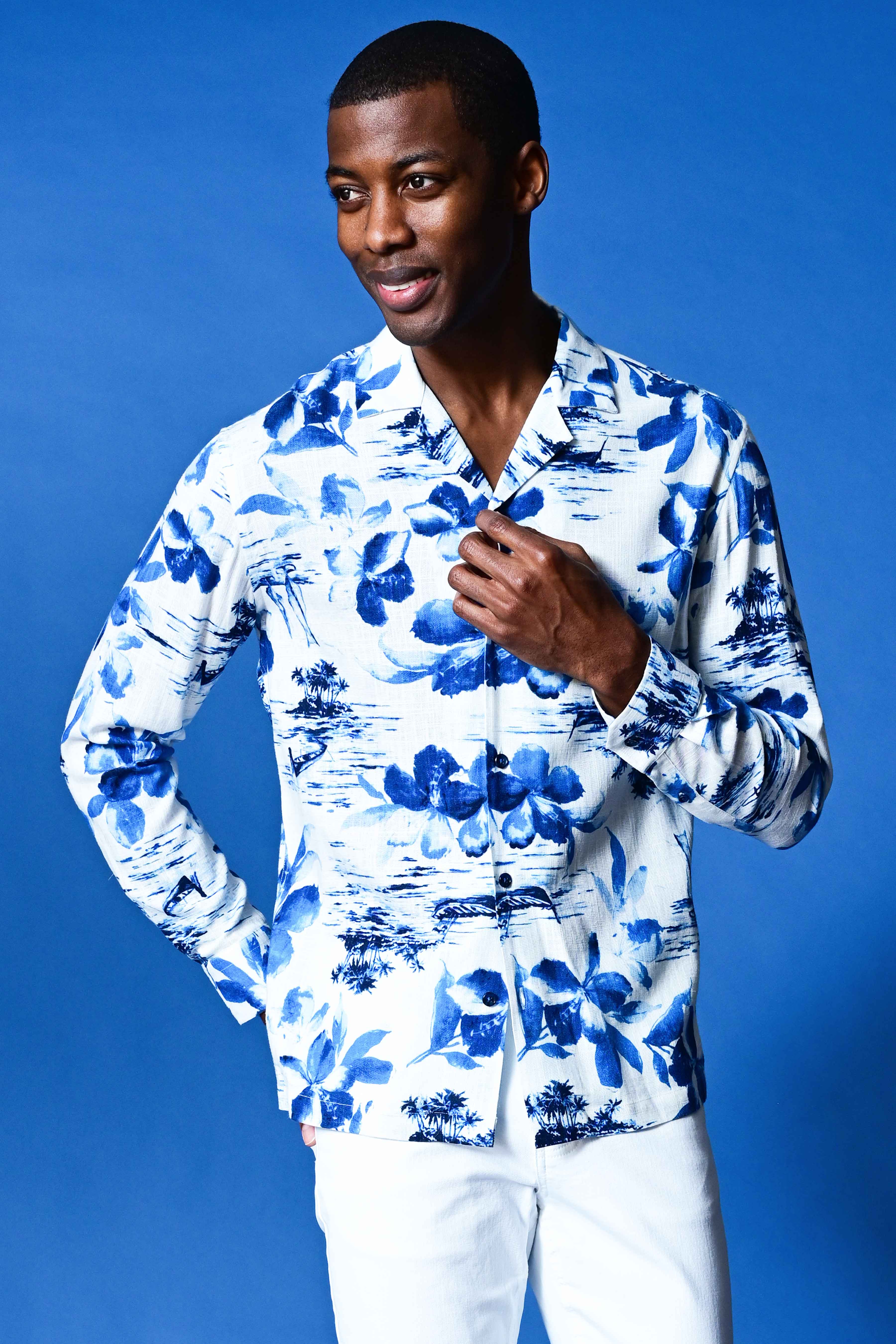 Camp Collar Shirt - White Blue Vacation