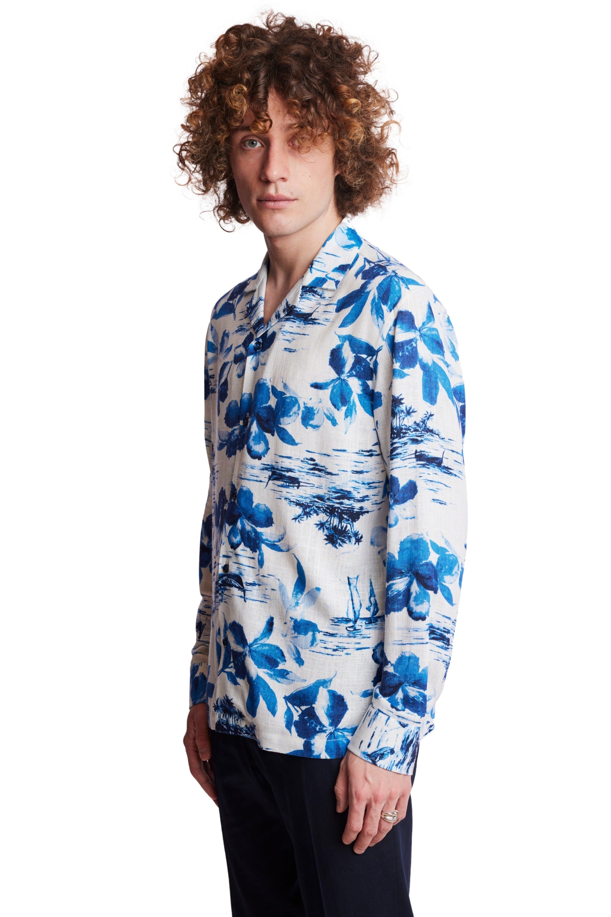 Camp Collar Shirt - White Blue Vacation