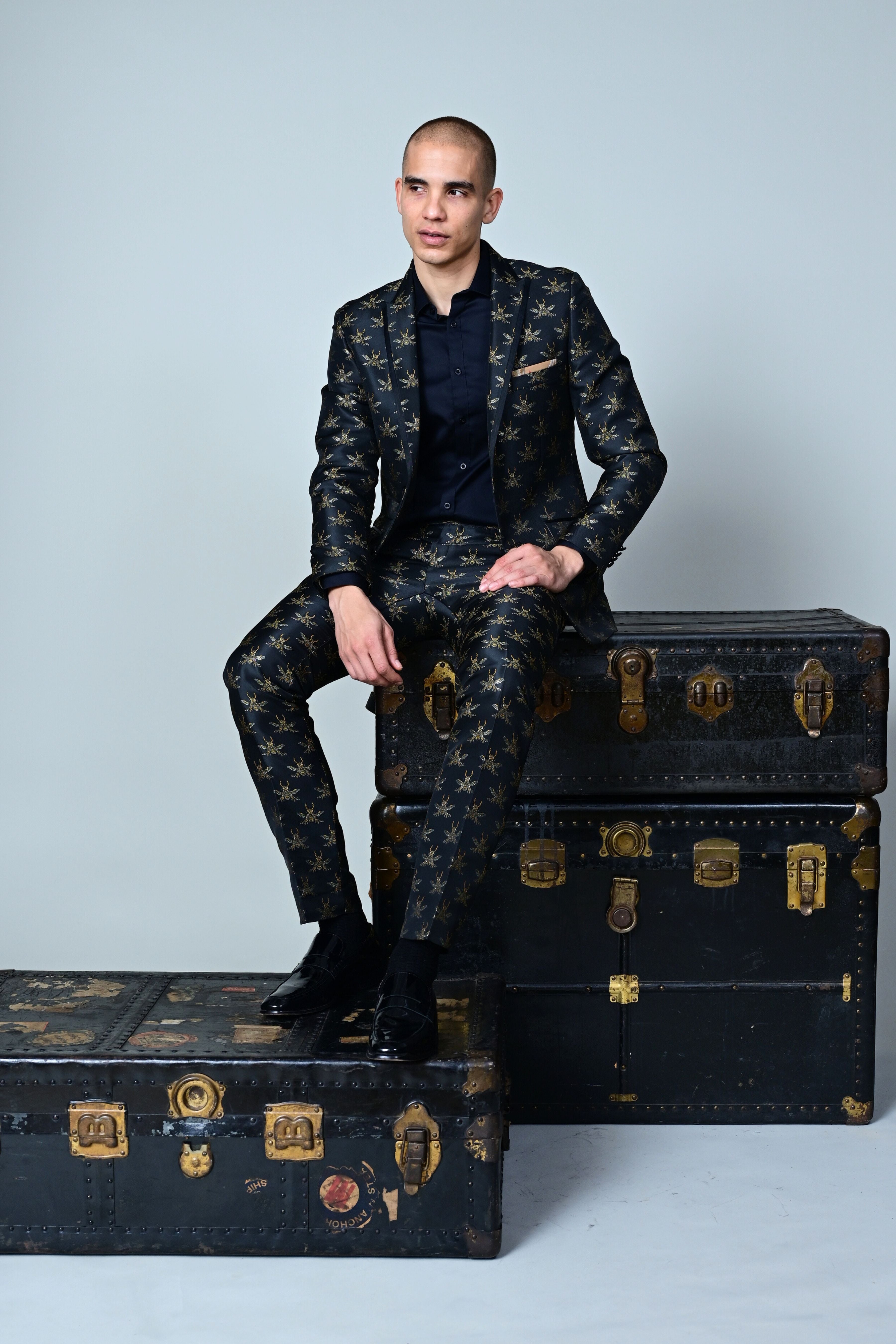 Grosvenor Peak Tux Jacket - slim - Black Bees