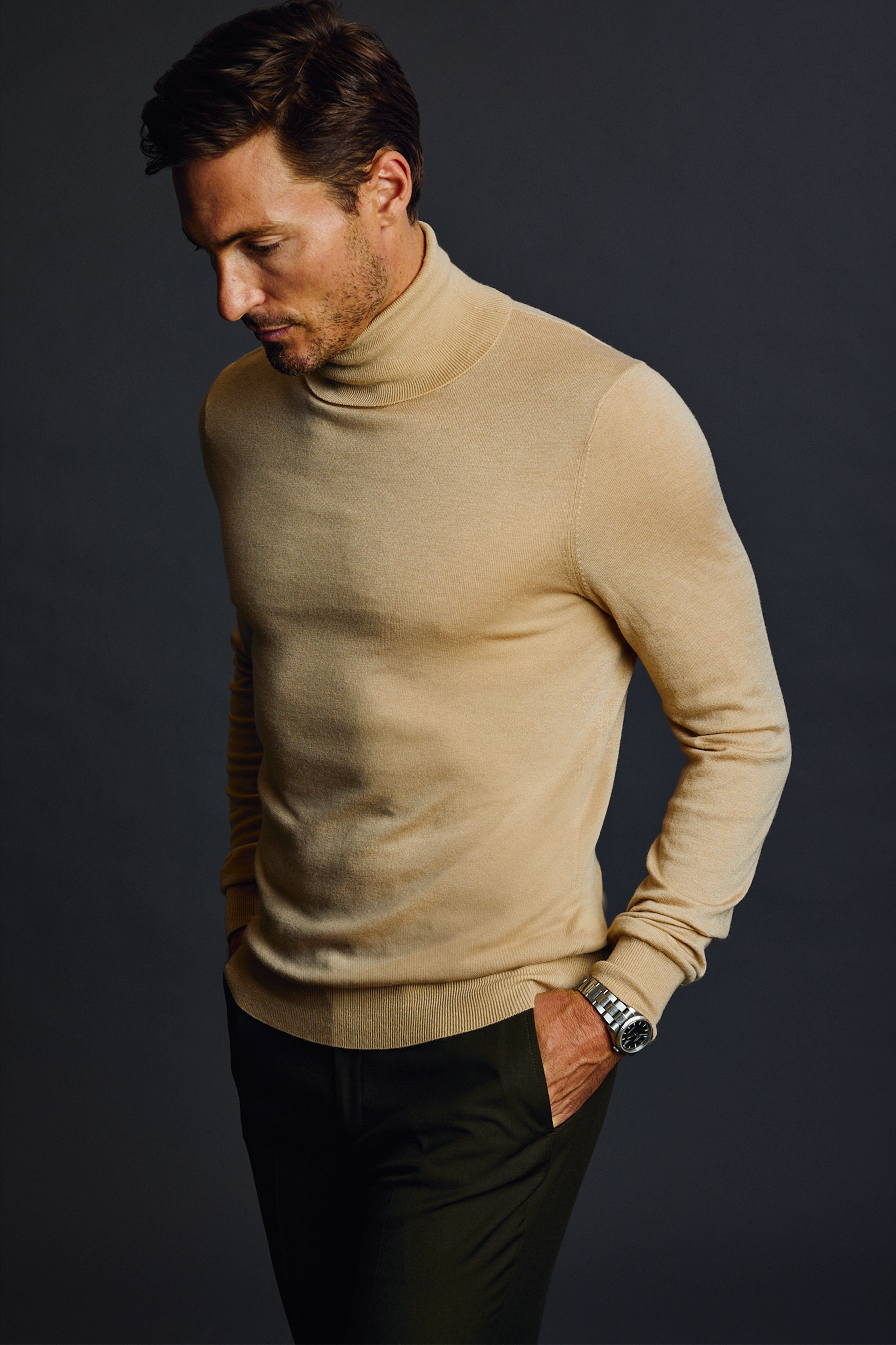 Luxe Fine Gauge Turtleneck - Almond