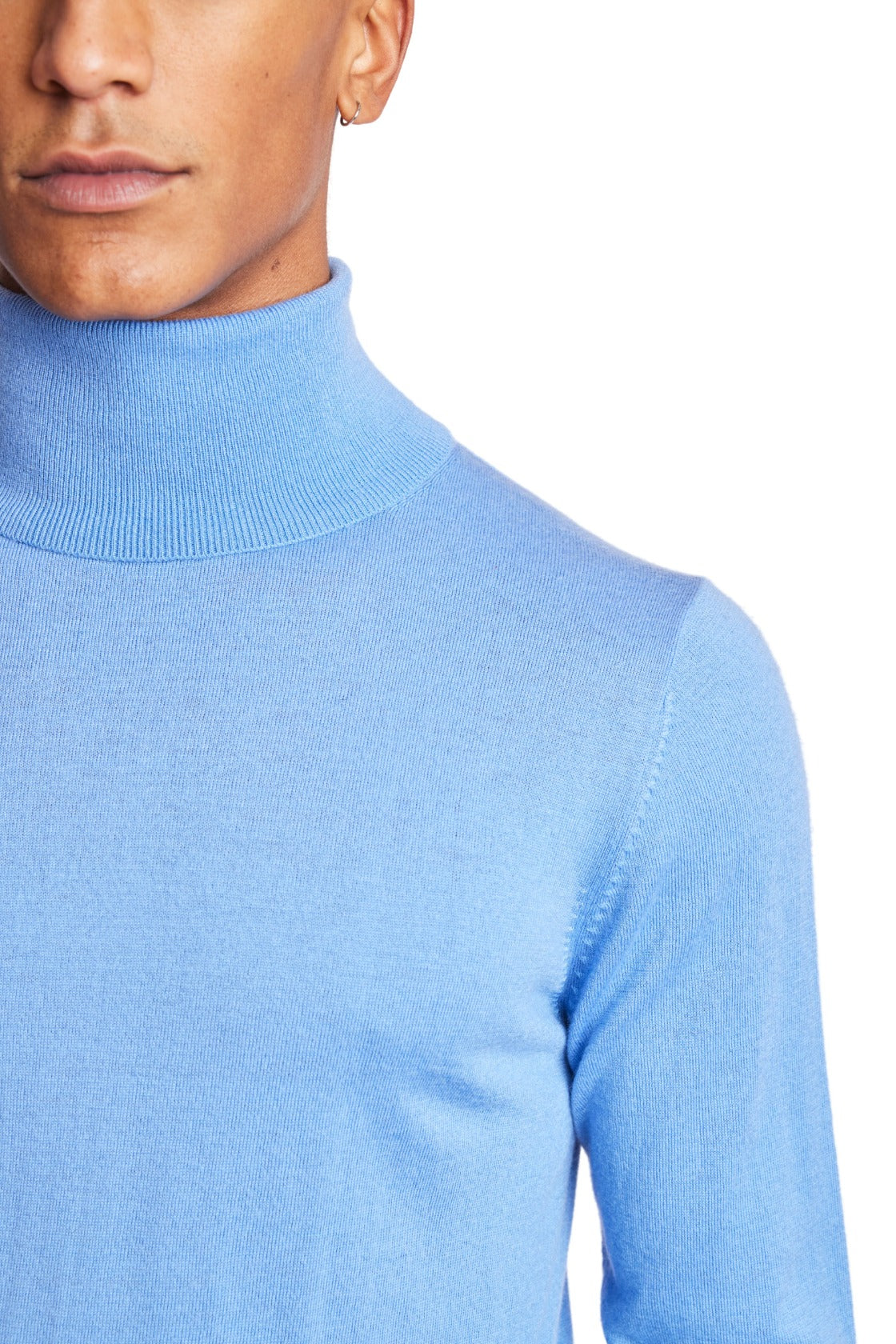 Luxe Fine Gauge Turtleneck Light Blue