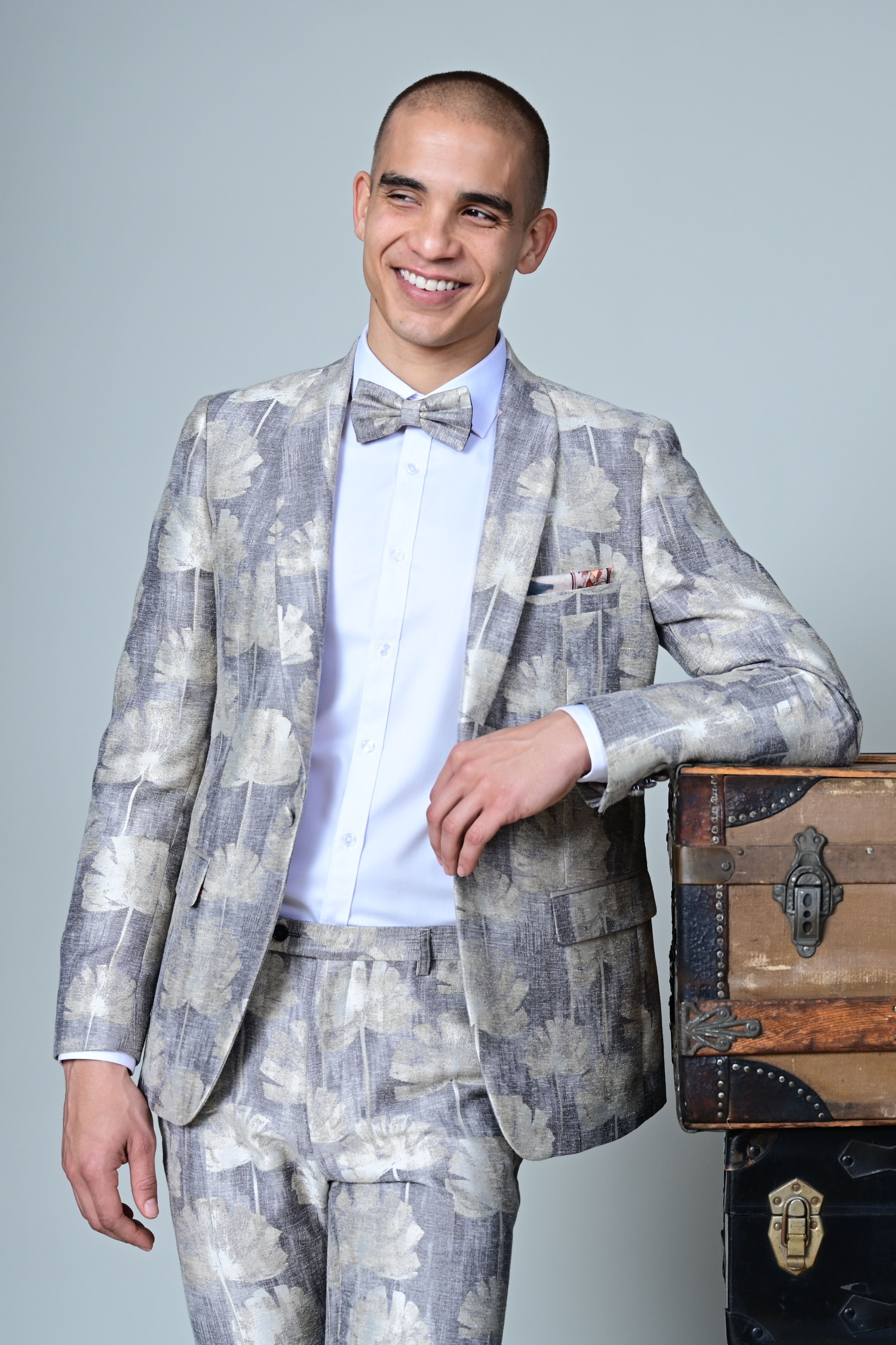 Regent Shawl Tux Jacket - slim - Beige Haze Floral